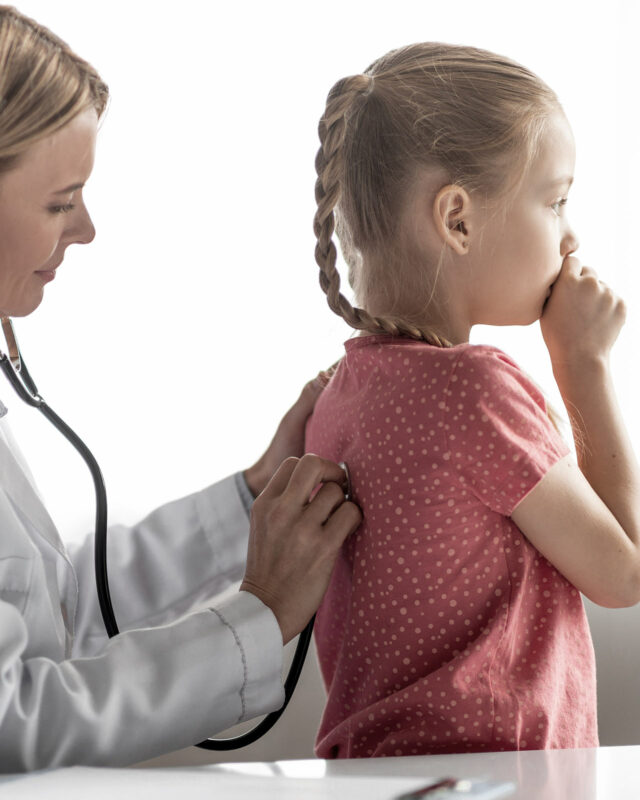 Bambina Dottoressa Centri Medici Primo